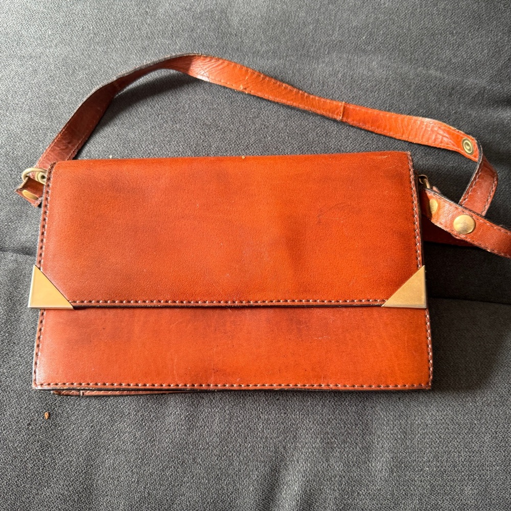 Mauro Leather Crossbody Bag